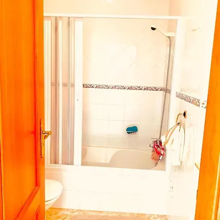 Estrada De, Urbanizacao,edificio Laranjal,apartment 18,vale Carro, 8200-596 Appartamento